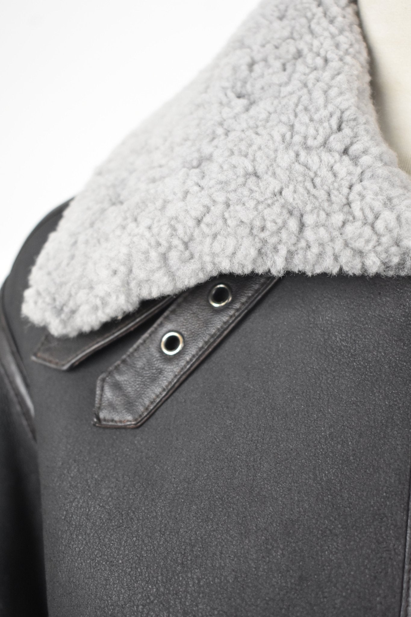 Aspen Aviator Shearling Jacket — Black Edition - BOB FASHIONJACKET