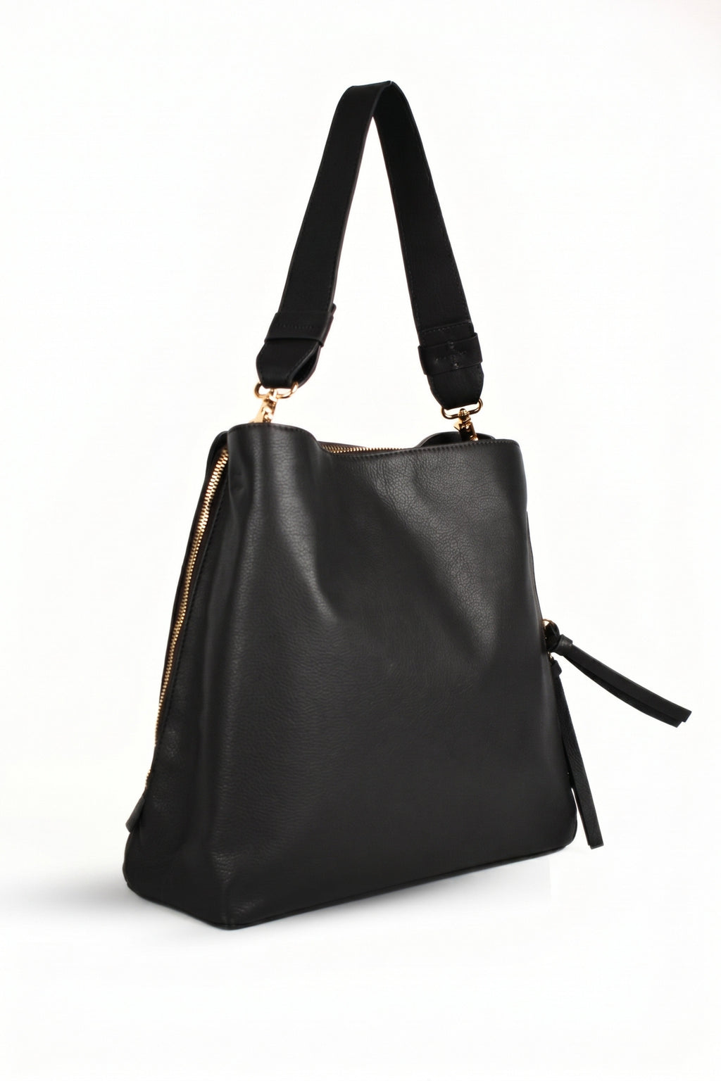 Elara Shoulder Bag